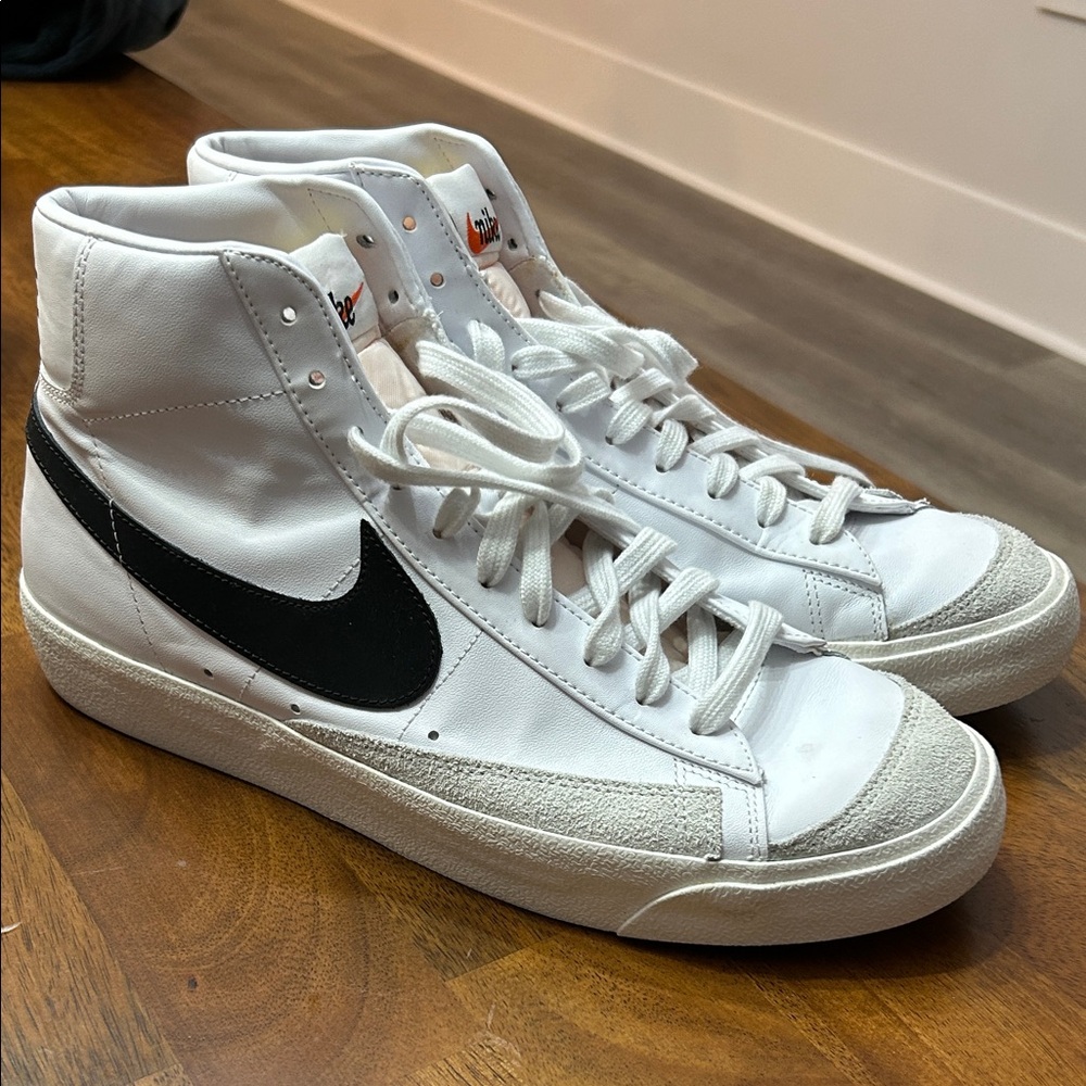 Nike Blazer Mid Top White and Black Sneakers